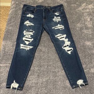 AE Distressed Jegging Crop The Dream Jean